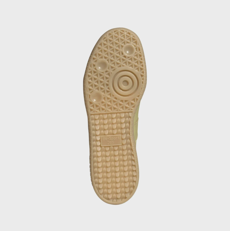 adidas Low-Top Sneakers – Pale Olive & Gum