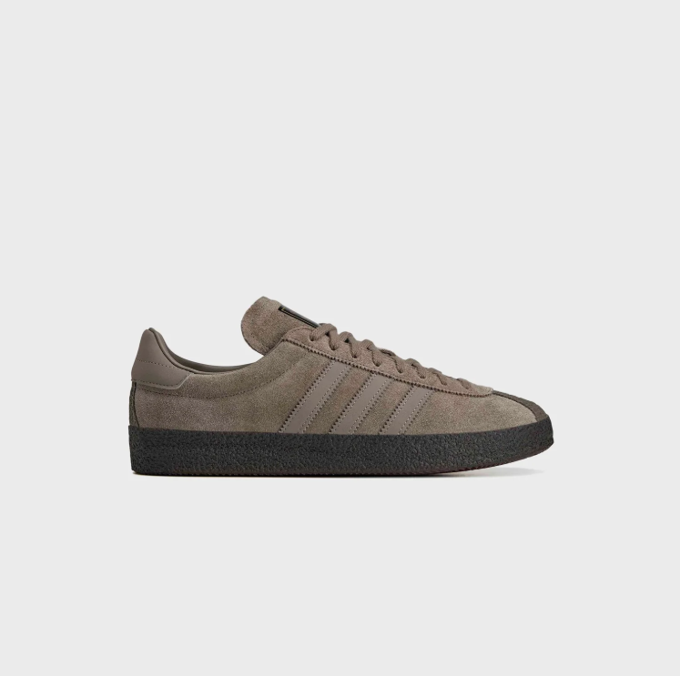 adidas Gazelle Low-Top Sneakers – Taupe & Black