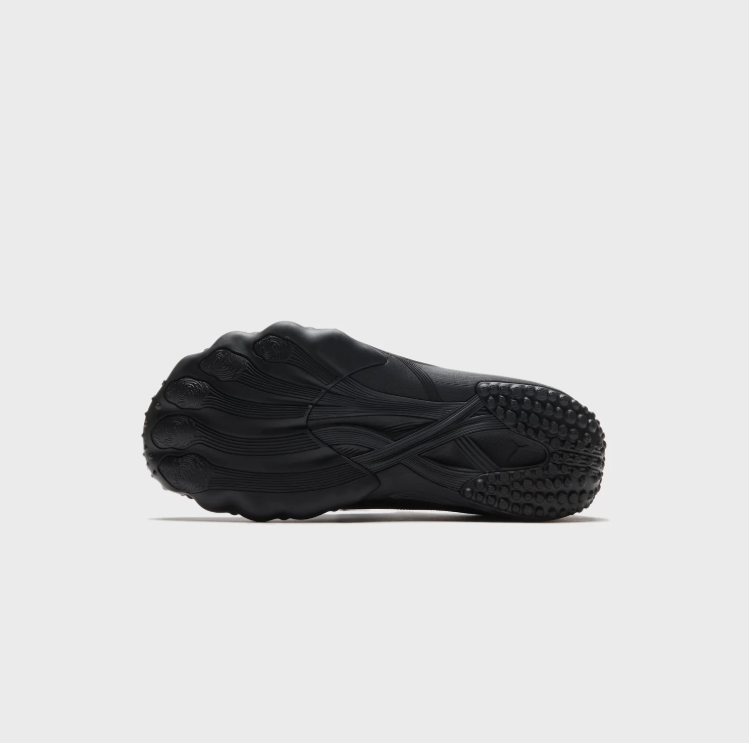 PUMA Textured-Sole Sneakers – All Black