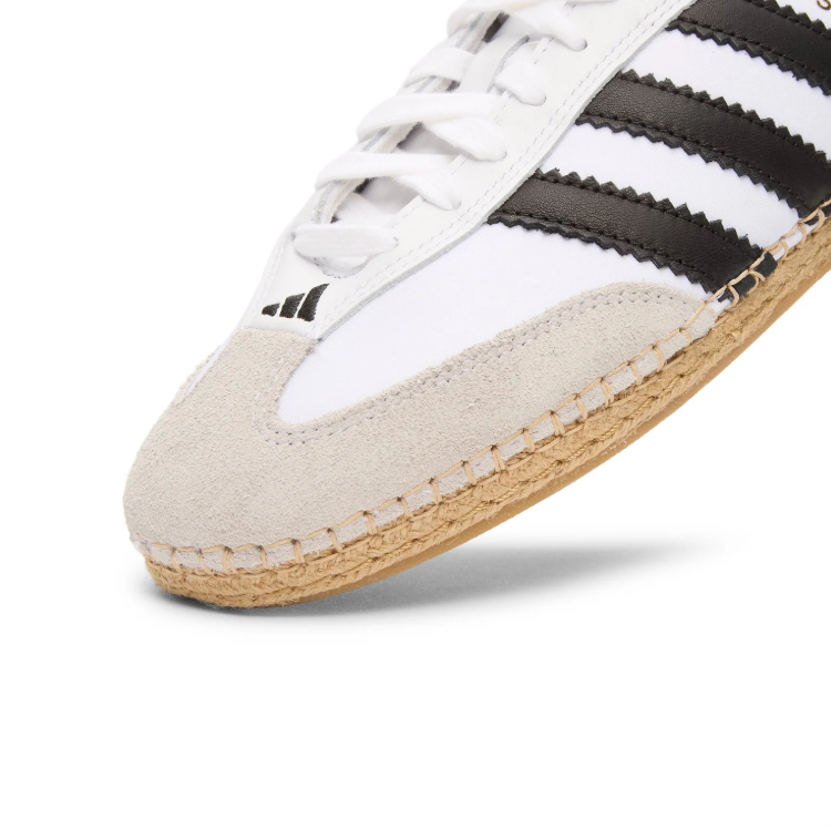 adidas Samba Low-Top Sneakers – White & Black with Woven-Look Sole