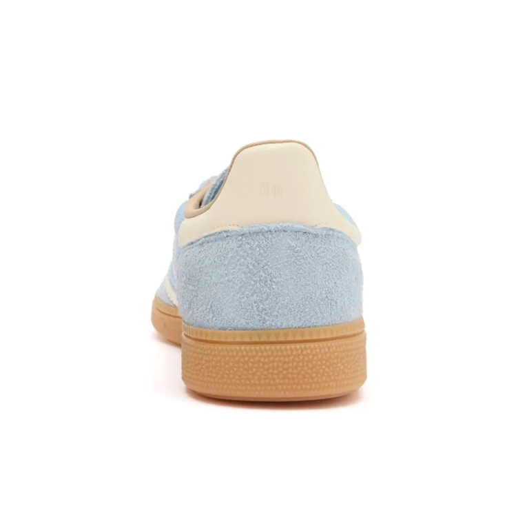 adidas Retro Low-Top Sneakers – Light Blue & Cream