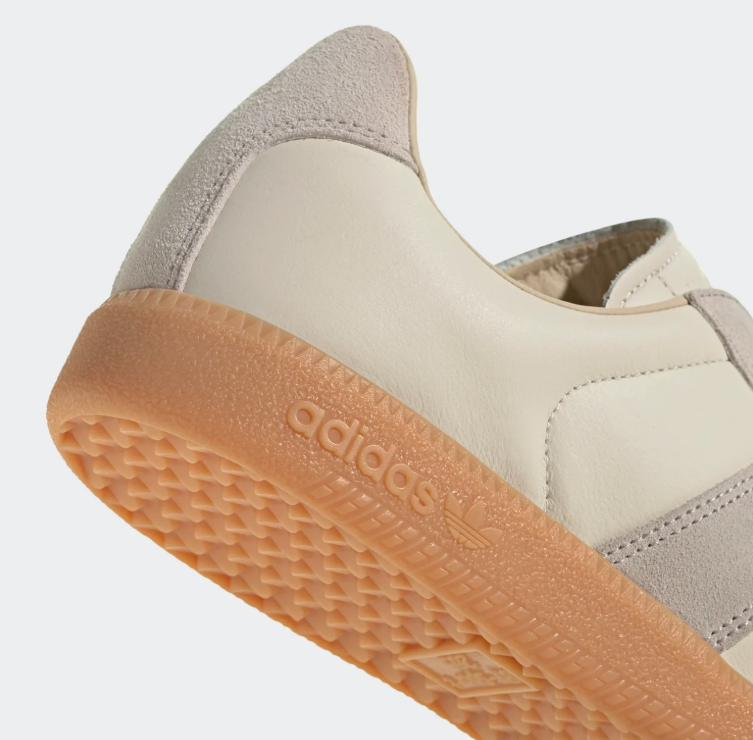 adidas Retro Low-Top Sneakers – Cream & Light Gray