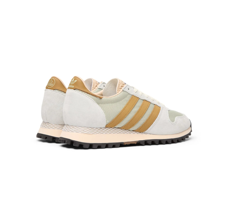 adidas Retro Runner Sneakers – Light Gray & Golden Tan