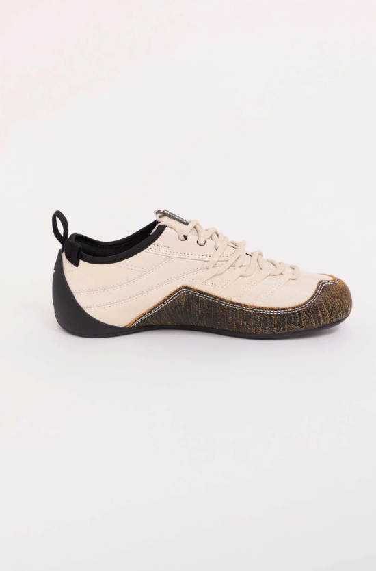 PUMA Low-Profile Sneakers – Cream & Textured Brown