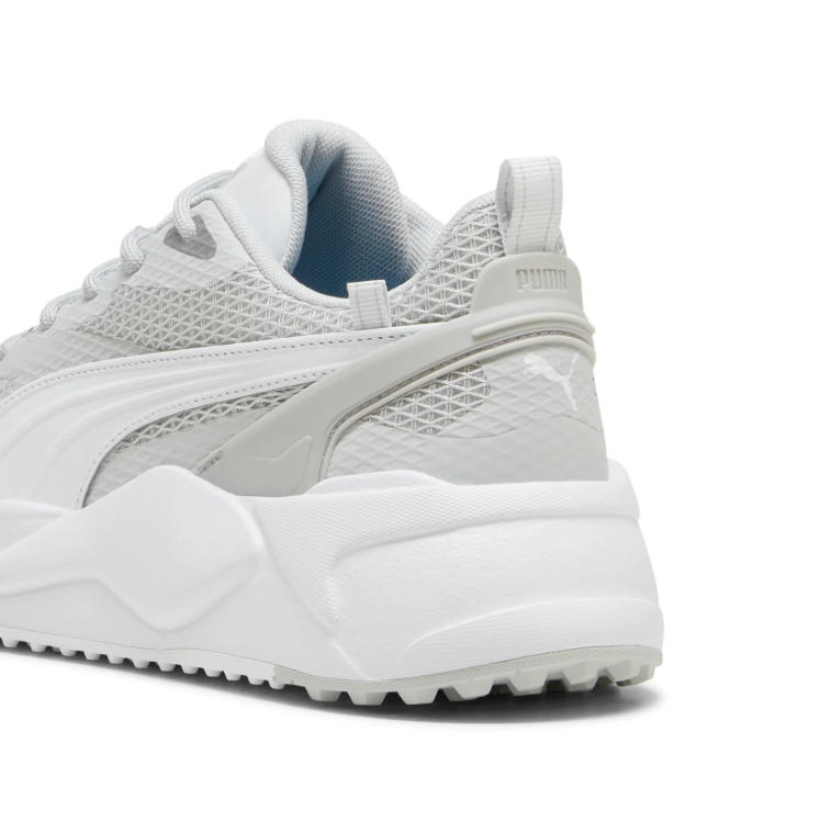 PUMA Chunky Low-Top Sneakers – Light Gray & White