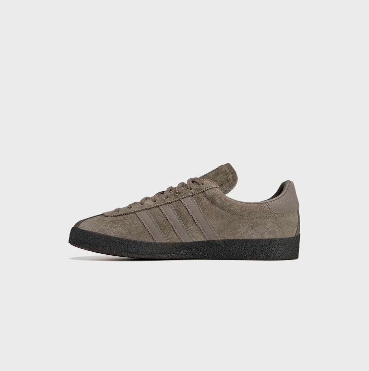 adidas Gazelle Low-Top Sneakers – Taupe & Black