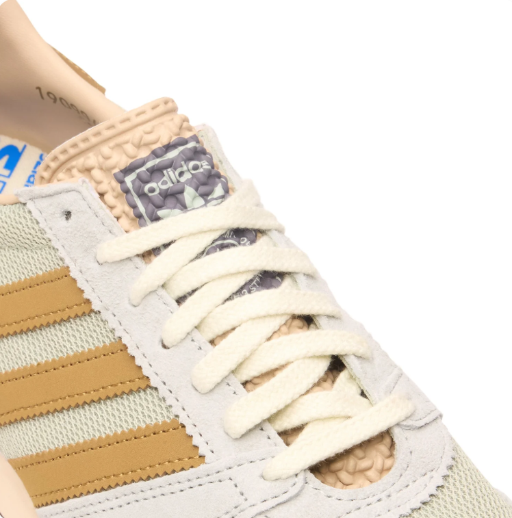 adidas Retro Runner Sneakers – Light Gray & Golden Tan